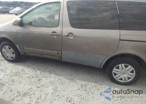 1999 Toyota Sienna Le z USA, uszkodzony, nr VIN 4T3ZF13C6XU098149